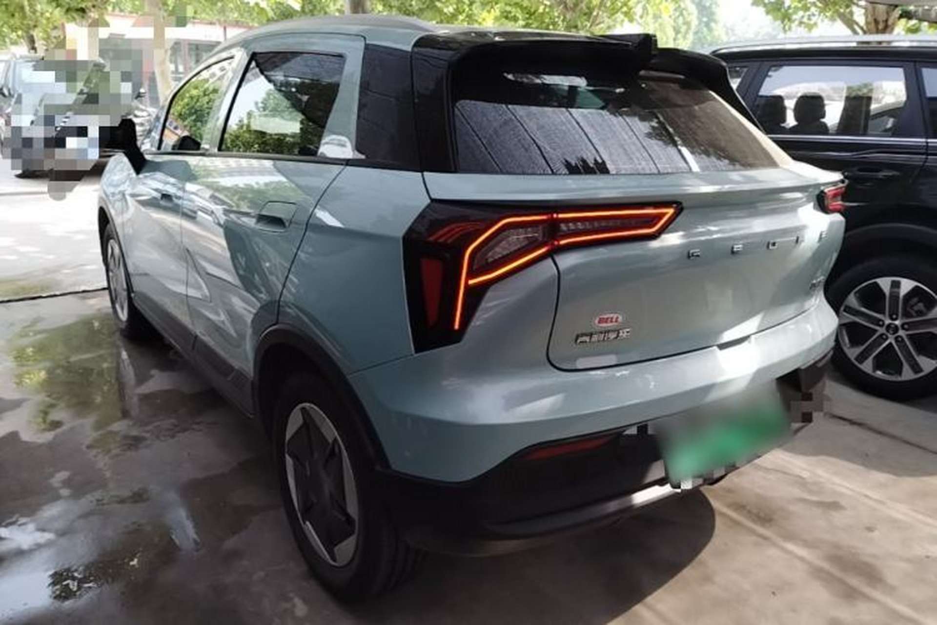 Used Geometry E Firefly 2024 301km Flowing Light Rear Left 45 Deg