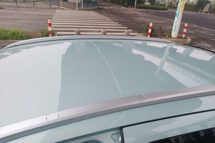 Used Geometry E Firefly 2024 301km Starlight Roof