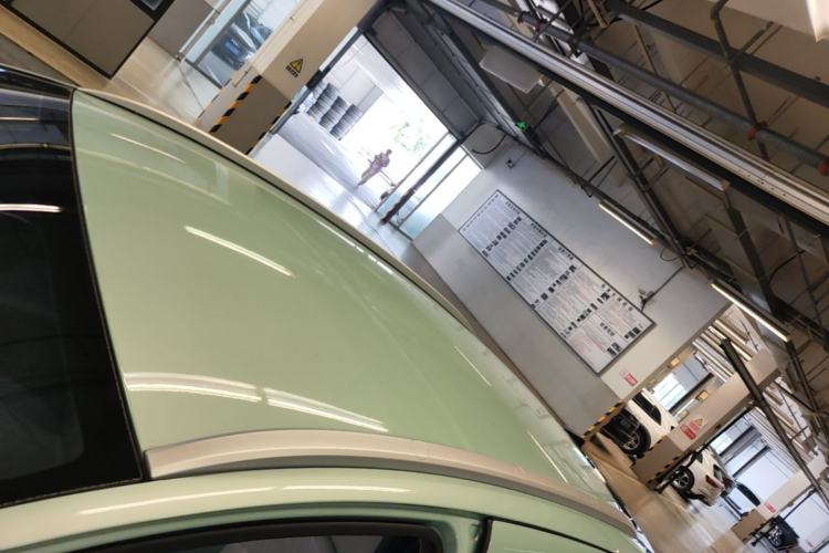 Used Geometry E Firefly 2024 301km Starlight Roof