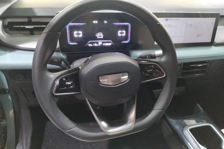 Used Geometry E Firefly 2024 301km Starlight Steering Wheel