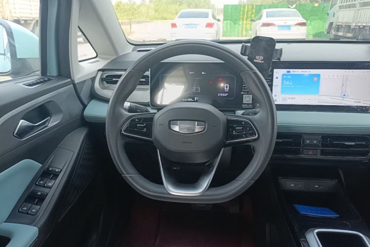 Used Geometry E Firefly 2024 301km Starlight Steering Wheel