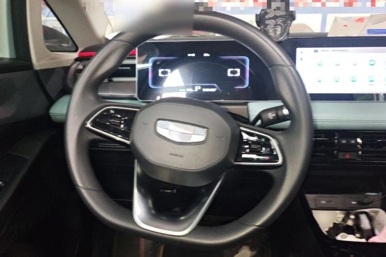Used Geometry E Firefly 2024 401km Starlight Steering Wheel
