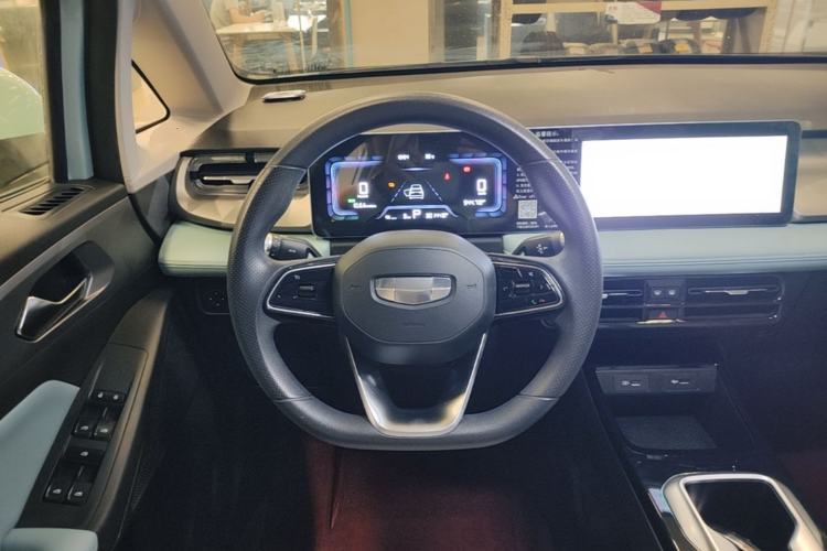 Used Geometry E Firefly 2024 301km Starlight Steering Wheel