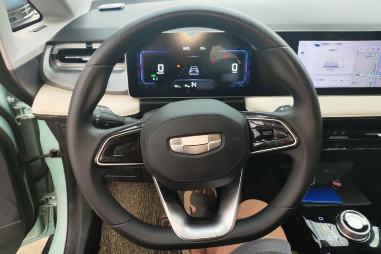 Used Geometry E Firefly 2024 301km Flowing Light Steering Wheel