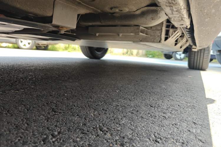 Used Geometry E Firefly 2024 301km Starlight Chassis Front Left