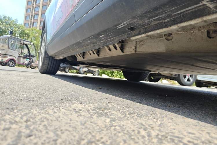 Used Geometry E Firefly 2024 301km Starlight Chassis Rear Left