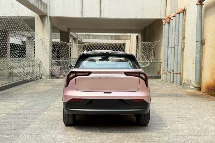 Used Geometry E Firefly 2024 401 km Fluorescent Exterior 3