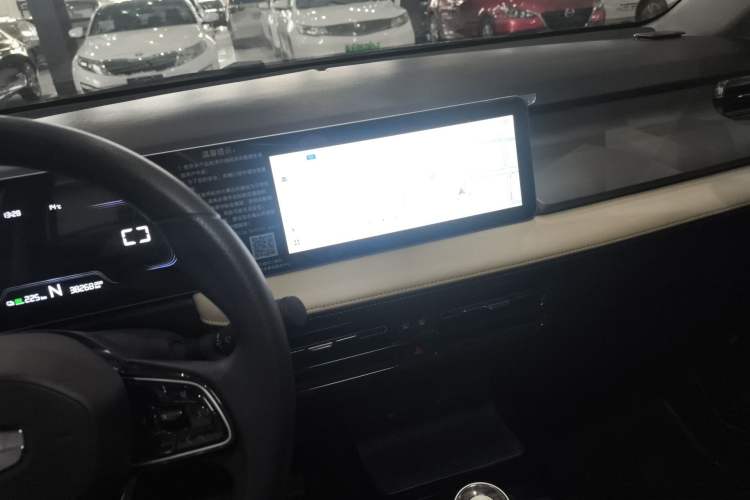 Used Geometry E Firefly 2024 301km Flowing Light Audio And AC Panel