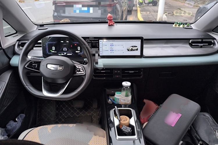Used Geometry E Firefly 2024 301km Starlight Center Console