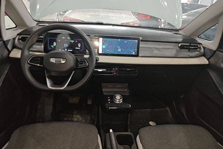 Used Geometry E Firefly 2024 301km Longteng Edition Center Console