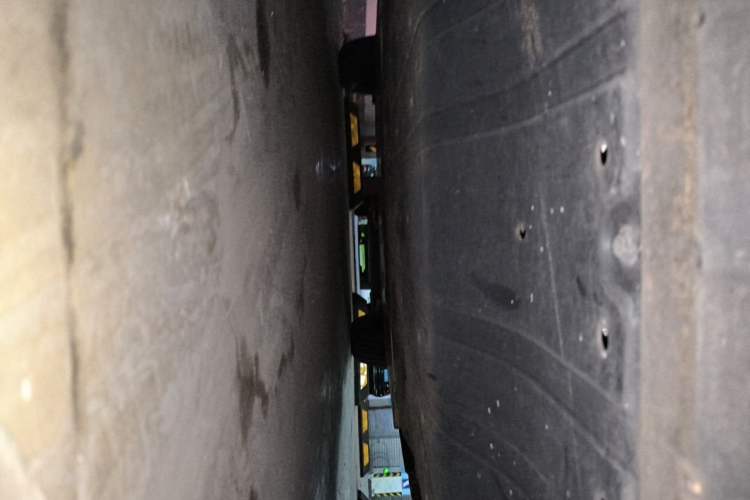 Used Geometry E Firefly 2024 301km Flowing Light Chassis Front