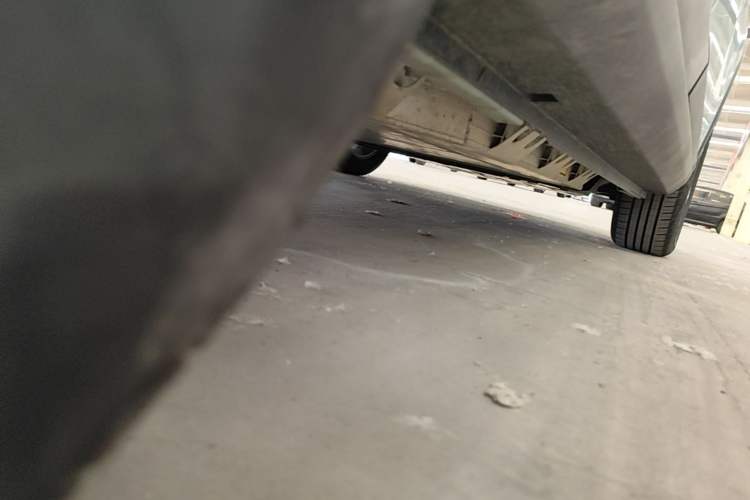 Used Geometry E Firefly 2024 401km Starlight Chassis Rear Right