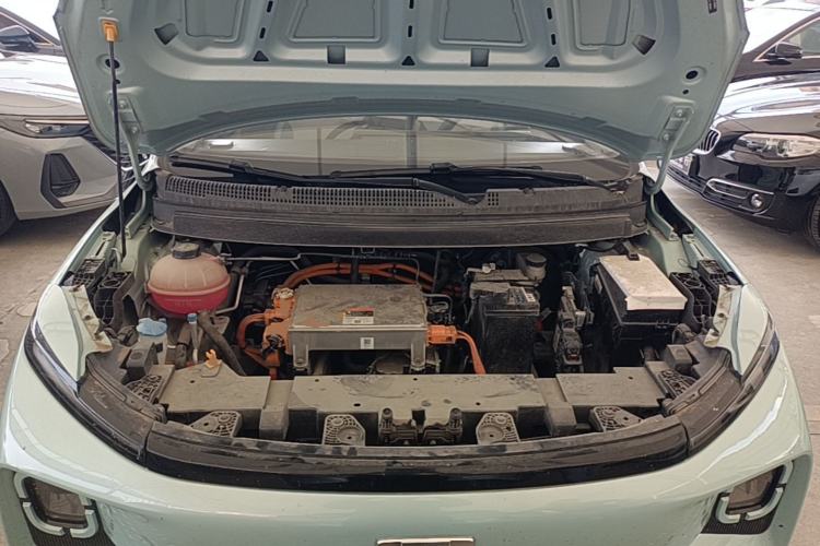 Used Geometry E Firefly 2024 301km Starlight Engine Bay