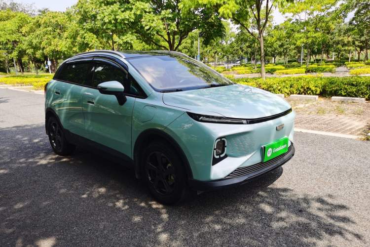 Used Geometry E Firefly 2024 301km Starlight Exterior 2