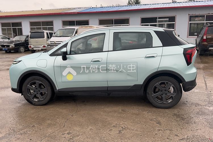 Used Geometry E Firefly 2024 401 km Fluorescent Exterior 5