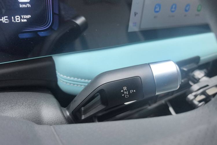 Used Geometry E Firefly 2024 301km Starlight Gear Lever