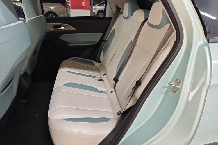Used Geometry E Firefly 2024 301km Starlight Left Rear Seat