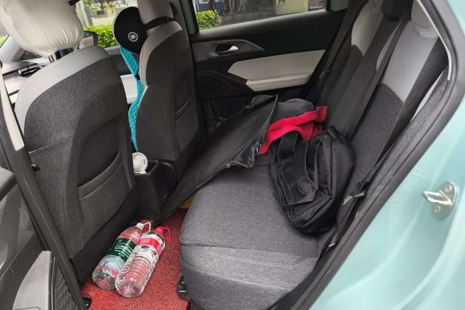 Used Geometry E Firefly 2024 301km Flowing Light Left Rear Seat