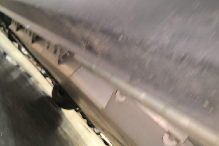Used Geometry E Firefly 2024 301km Flowing Light Left Side Sill