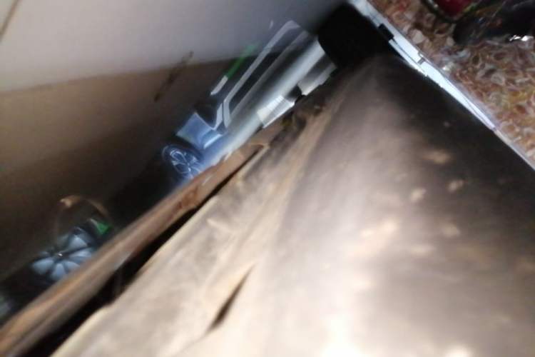Used Geometry E Firefly 2024 301km Starlight Left Side Sill