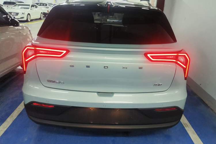 Used Geometry E Firefly 2024 301km Starlight Rear