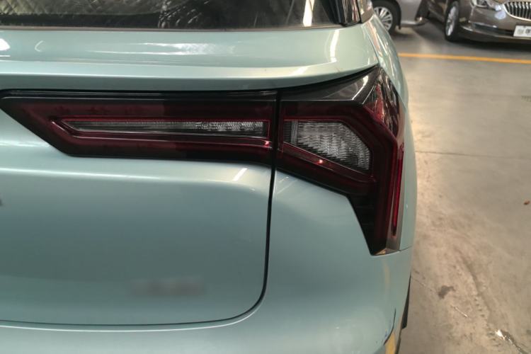 Used Geometry E Firefly 2024 301km Flowing Light Right Rear Taillight