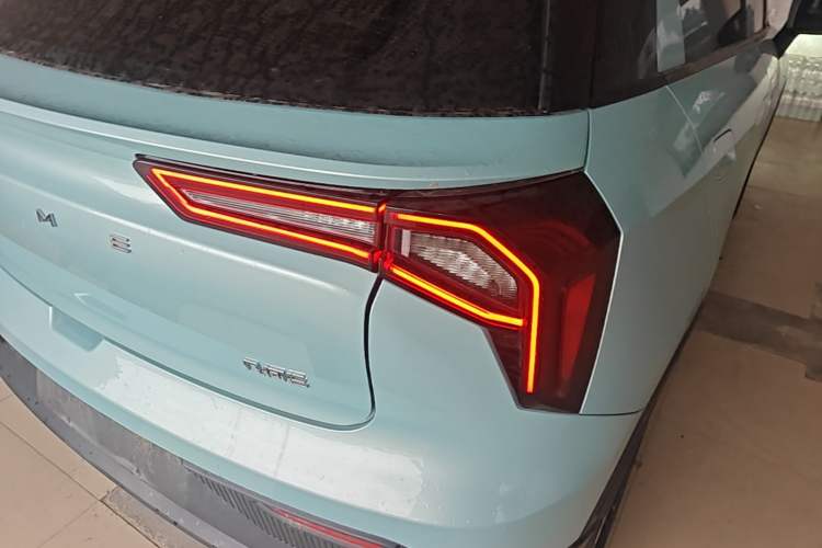 Used Geometry E Firefly 2024 301km Longteng Edition Right Rear Taillight