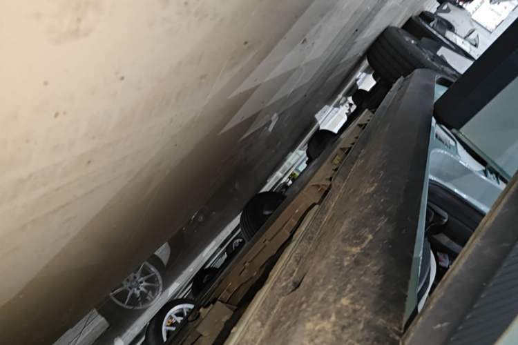 Used Geometry E Firefly 2024 301km Longteng Edition Right Side Sill