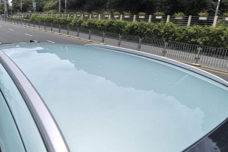 Used Geometry E Firefly 2024 301km Flowing Light Roof