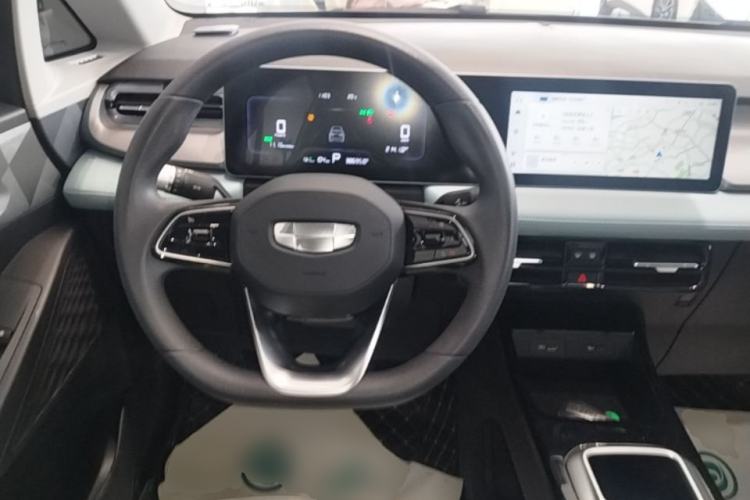Used Geometry E Firefly 2024 301km Starlight Steering Wheel