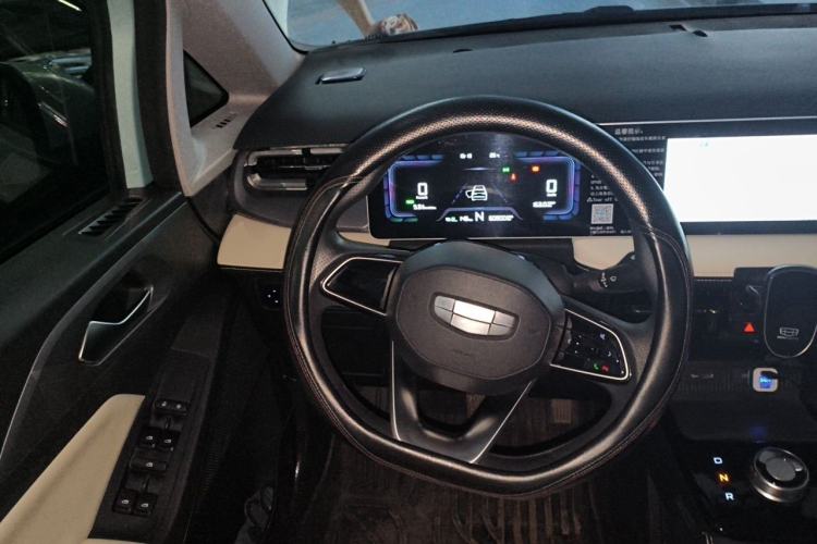 Used Geometry E Firefly 2024 301km Flowing Light Steering Wheel