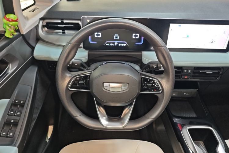 Used Geometry E Firefly 2024 301km Starlight Steering Wheel