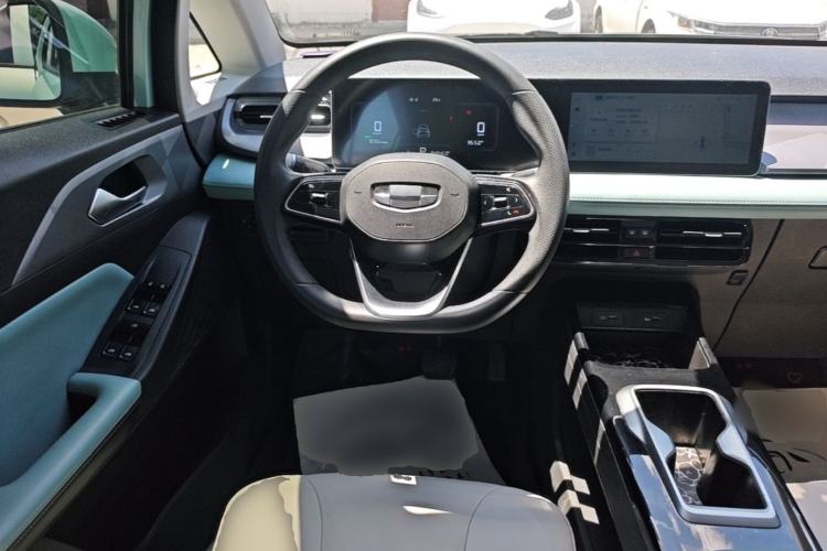 Used Geometry E Firefly 2024 301km Starlight Steering Wheel