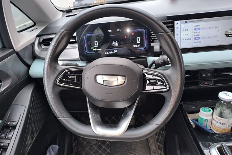 Used Geometry E Firefly 2024 301km Starlight Steering Wheel