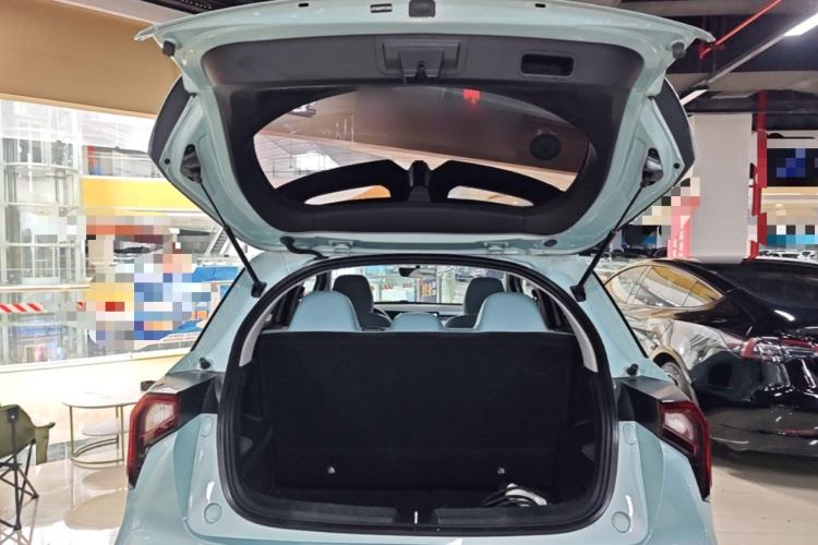Used Geometry E Firefly 2024 301km Starlight Trunk