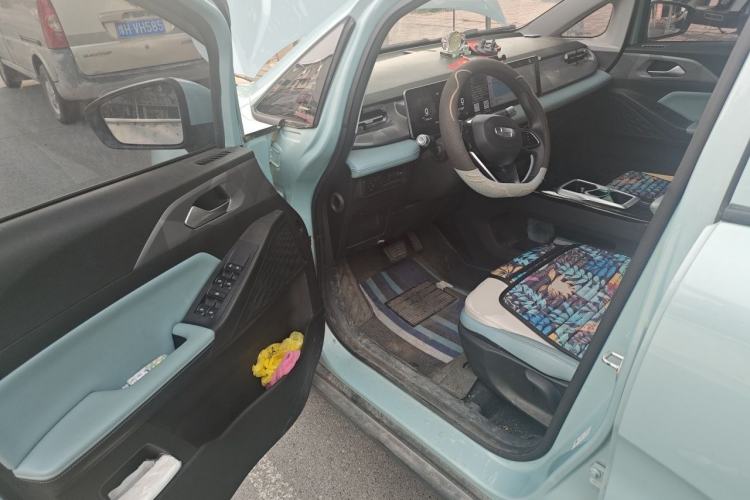 Used Geometry E Firefly 2024 301km Flowing Light Driver Seat