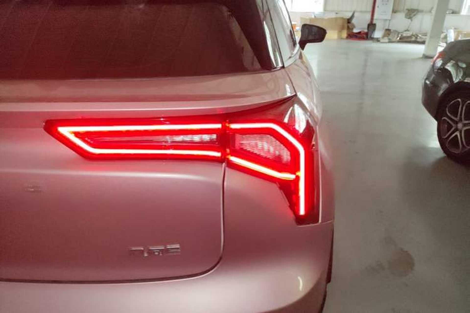Used Geometry E Firefly 2024 301km Starlight Right Rear Taillight