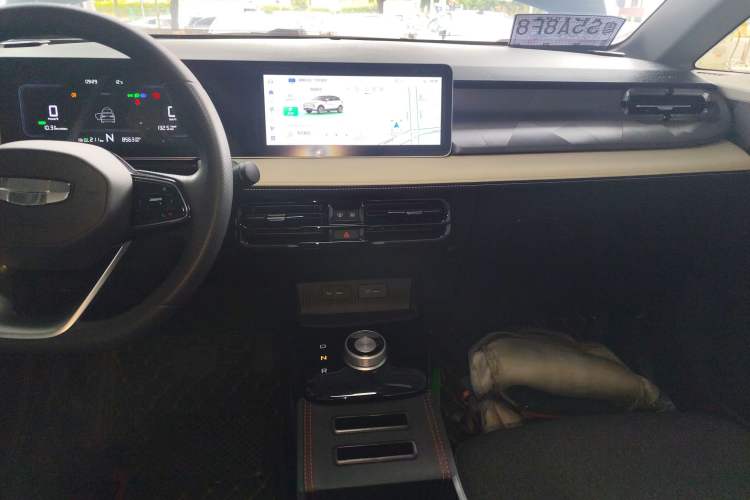Used Geometry E Firefly 2024 301km Flowing Light Audio And AC Panel