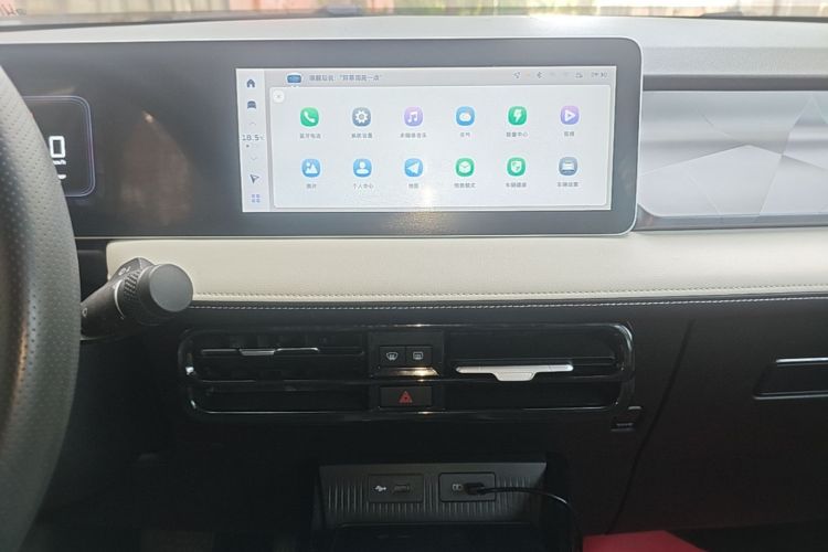 Used Geometry E Firefly 2024 301km Flowing Light Audio And AC Panel