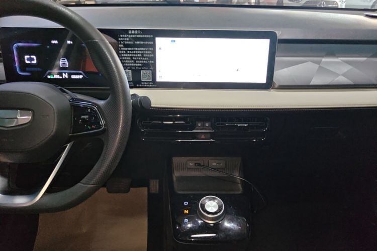 Used Geometry E Firefly 2024 301km Flowing Light Audio And AC Panel