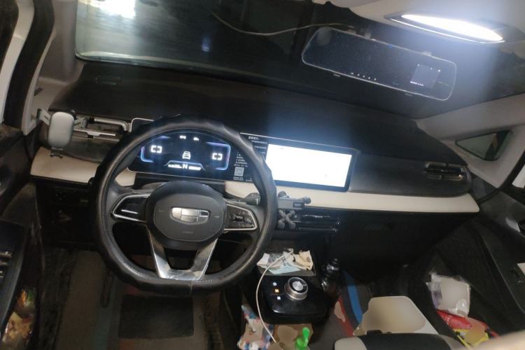 Used Geometry E Firefly 2024 301km Longteng Edition Center Console