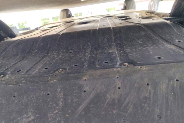 Used Geometry E Firefly 2024 301km Flowing Light Chassis Front