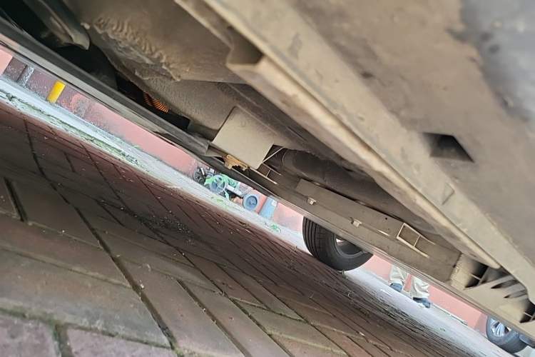 Used Geometry E Firefly 2024 401km Starlight Chassis Front Left