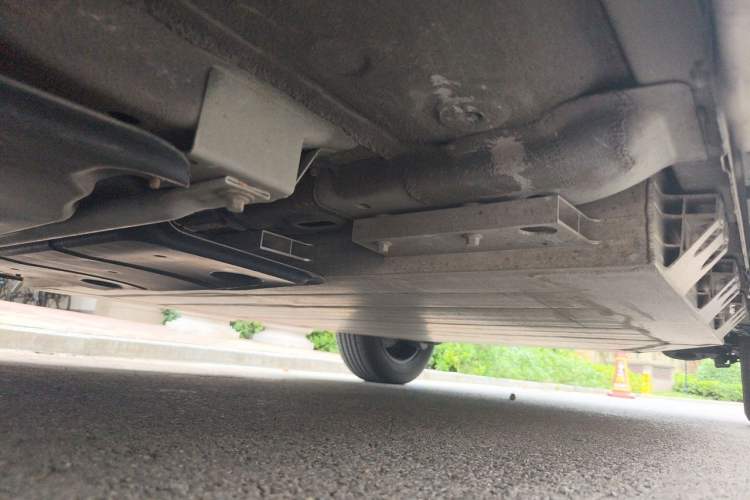 Used Geometry E Firefly 2024 301km Starlight Chassis Front Left