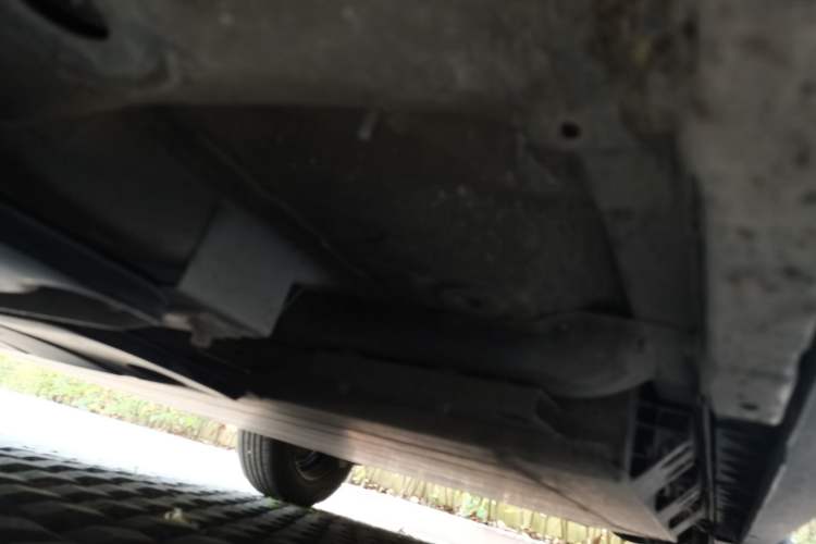 Used Geometry E Firefly 2024 301km Starlight Chassis Front Left
