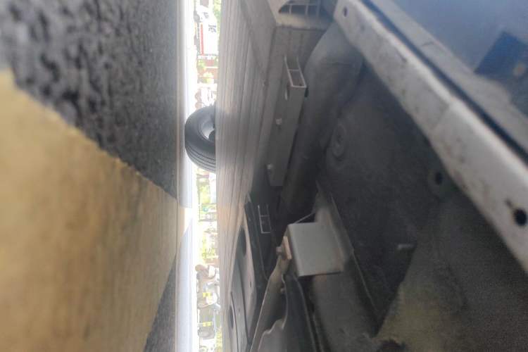 Used Geometry E Firefly 2024 301km Starlight Chassis Front Right