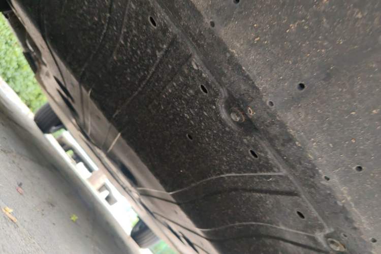 Used Geometry E Firefly 2024 301km Flowing Light Chassis Front