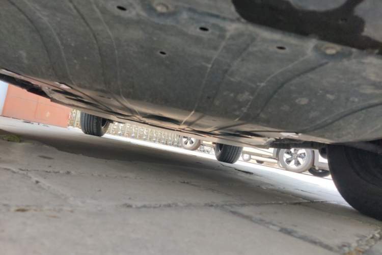 Used Geometry E Firefly 2024 301km Flowing Light Chassis Front