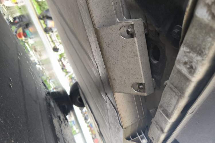 Used Geometry E Firefly 2024 301km Starlight Chassis Rear Right