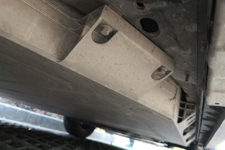 Used Geometry E Firefly 2024 301km Starlight Chassis Rear Right